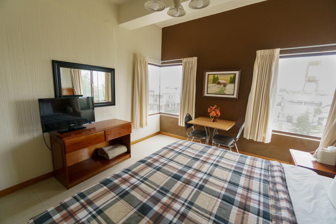 Hotel Anna Inn Olintepeque エクステリア 写真
